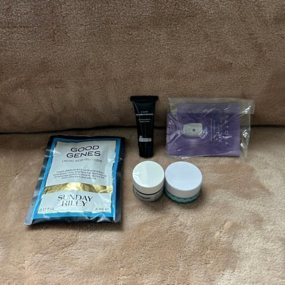 3/25 7 Piece HIGH  END Skin Care Sample Bundle